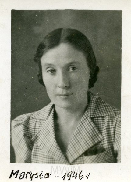 KKE 4919.jpg - Fot. Portret. Maria Kobordo(z domu Strumiłło) – siostra Jadwigi Rapackiej (z domu Strumiłło) po przyjeździe do Rosji, Rosja, 12 IX 1946 r.